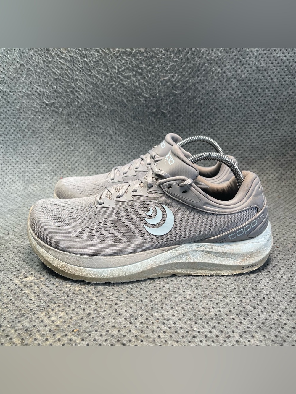 Topo Athletic Phantom 3 Grey Running Shoes Size 10 Women’s